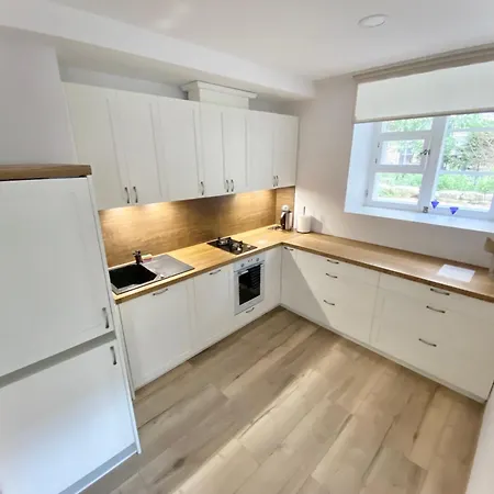 Charming One Bedroom In *