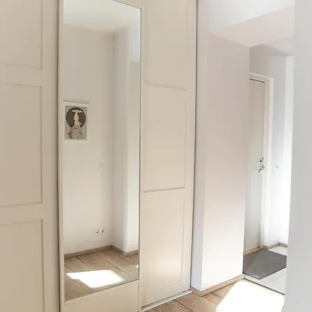 Charming One Bedroom In 아파트 *